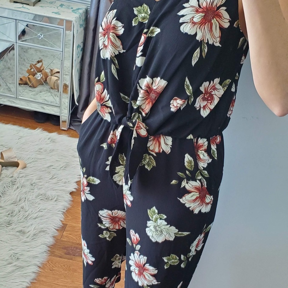 🔥SALE 🔥 Black floral jumpsuit pockets - Picture 5 of 7